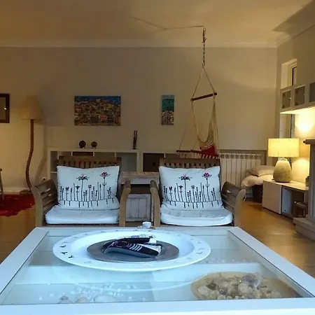 Дом отдыха Margarida Charming House In *