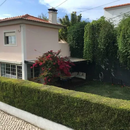 Nyaraló Margarida Charming House In Cascais